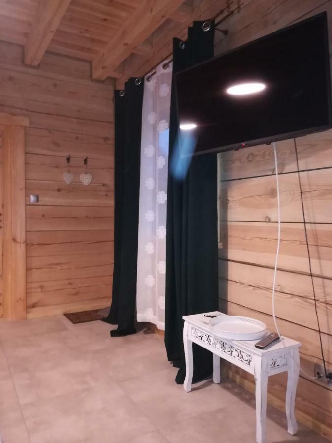 Fajna Chatka Ustrzyki Dolne Exterior foto